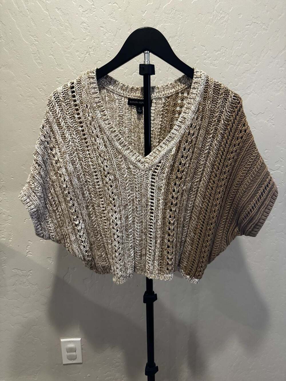 Banana Republic Beige Brown Ombre Cropped Crochet Dolman Sweater
